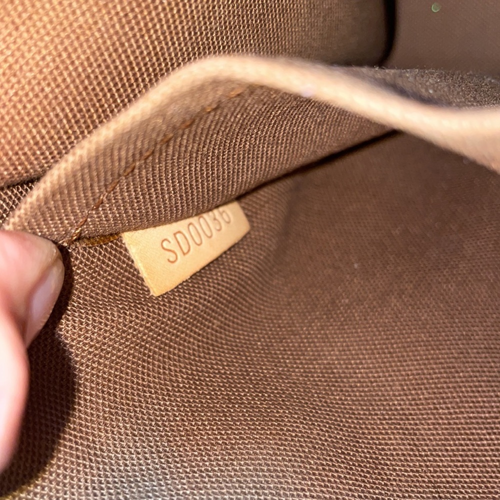 **Authentic** Louis Vuitton Monogram Haut Popincourt canvas purse - Picture 5 of 8